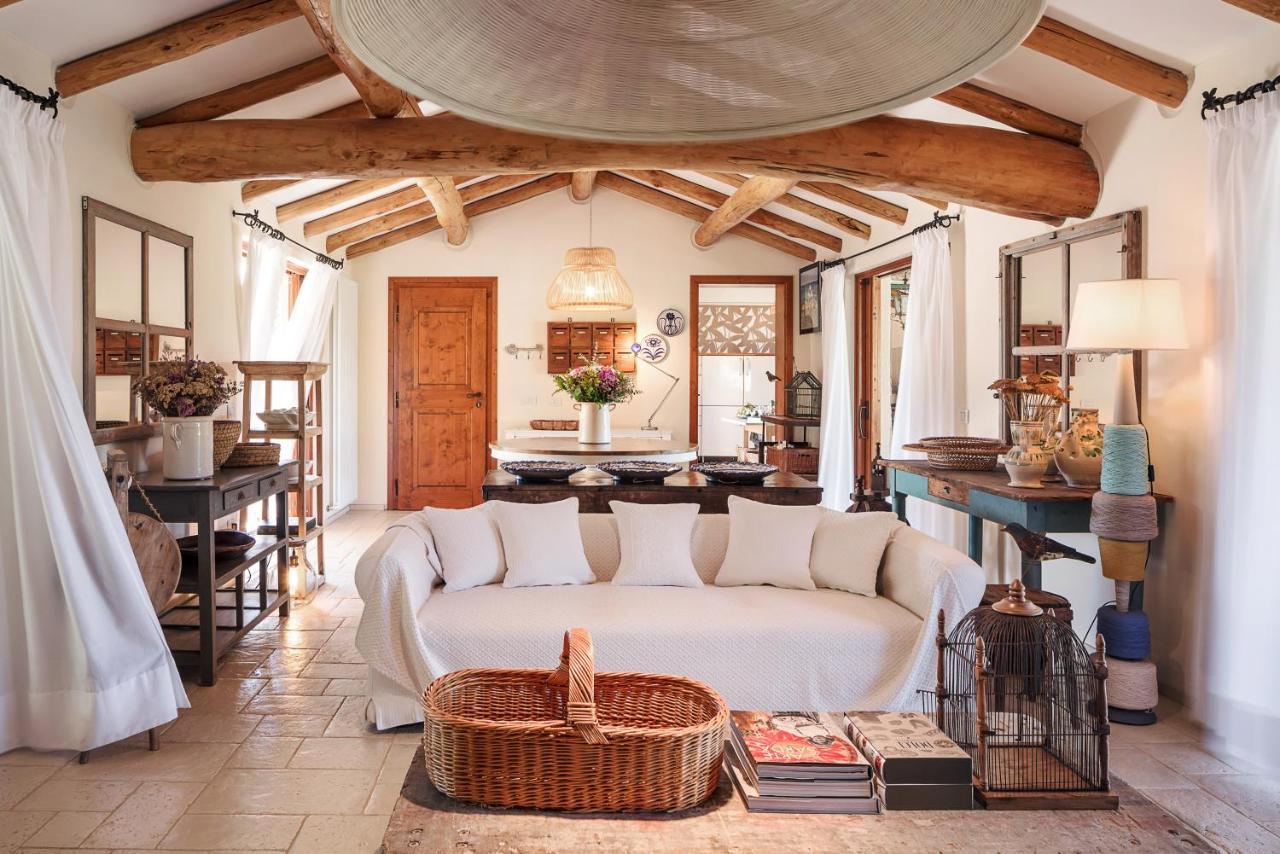 Albero Capovolto Bed and Breakfast Golfo Aranci Exteriör bild
