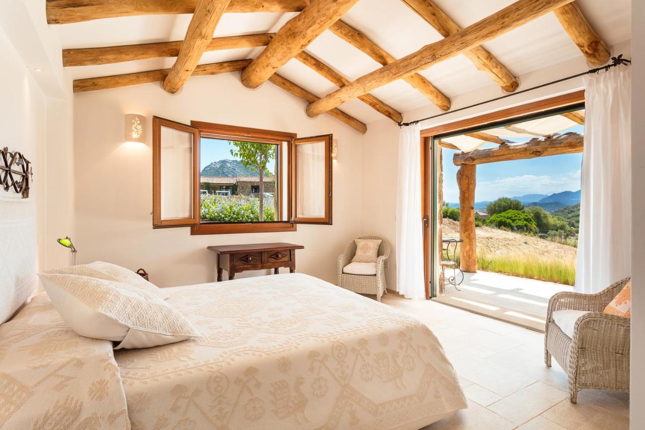 Albero Capovolto Bed and Breakfast Golfo Aranci Exteriör bild