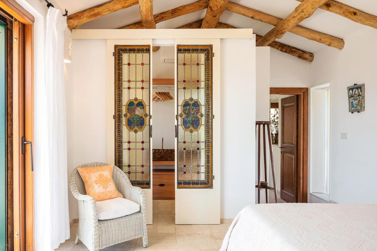 Albero Capovolto Bed and Breakfast Golfo Aranci Exteriör bild
