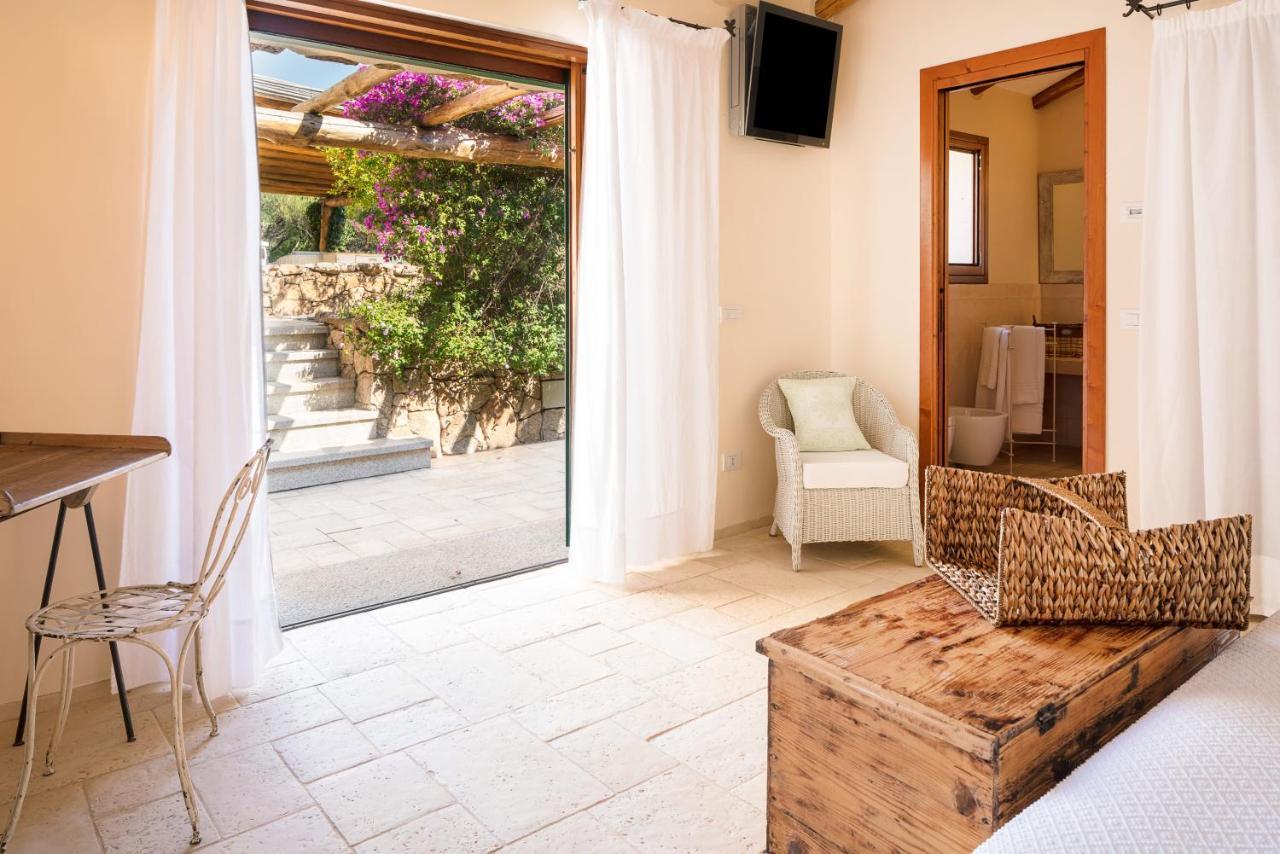 Albero Capovolto Bed and Breakfast Golfo Aranci Exteriör bild