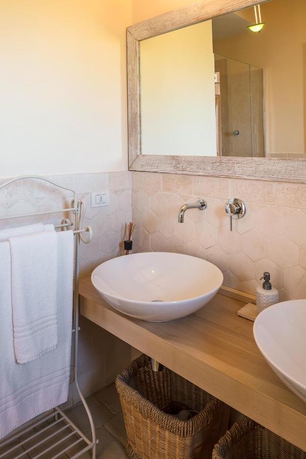Albero Capovolto Bed and Breakfast Golfo Aranci Exteriör bild